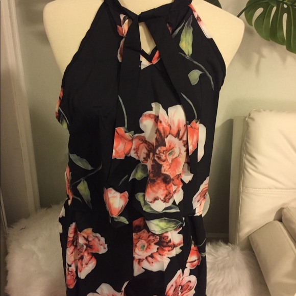 Feminine! Two Piece Romper S/M/L - Picture 6 of 8